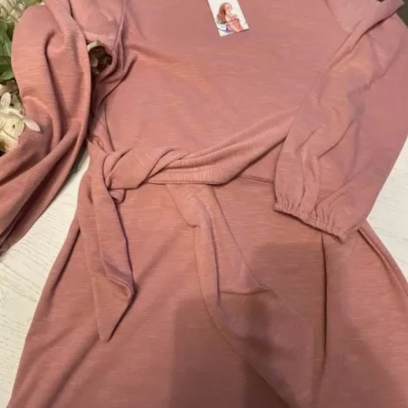 Front tie dress-new with tags - Picture 2 of 3